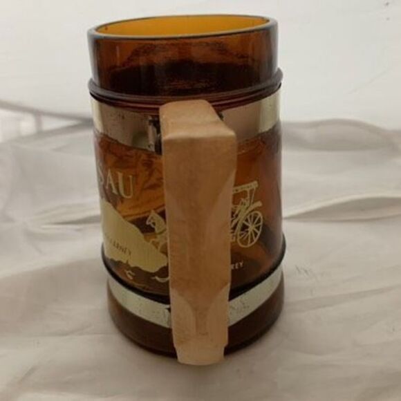 Nassau Souvenir Brown Glass Mug Wooden Handle - Picture 4 of 7